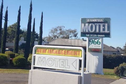 Banksia Motel - Holiday Sunshine Coast 0