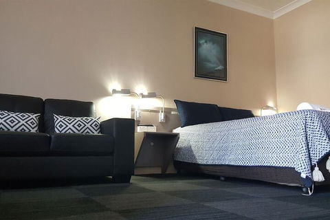 Banksia Motel - Holiday Sunshine Coast 5