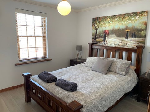 Adelaide Style Accommodation Near City - Sunshine Coast Tourism 2