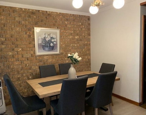Adelaide Style Accommodation Near City - Sunshine Coast Tourism 3