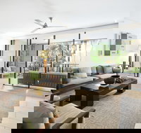 Temple 221 2BR Resort Spa Apartment - Holiday Sunshine Coast