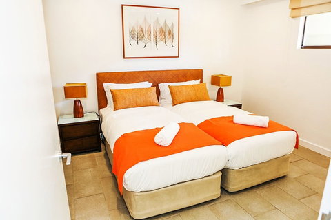 Temple 313 Recently Refurbished 3BR Apt - Holiday Sunshine Coast 0