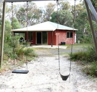 Wrenwood Chalets - Sunshine Coast Tourism