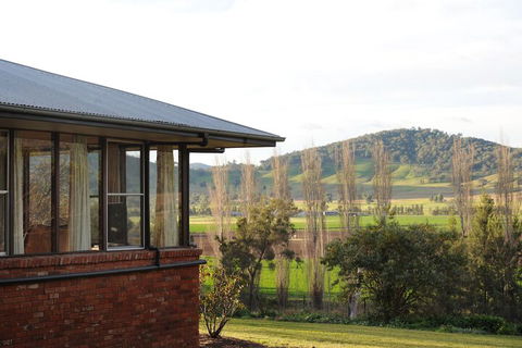 Stay In Mudgee - Holiday Sunshine Coast 1