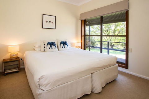 Stay In Mudgee - Holiday Sunshine Coast 5