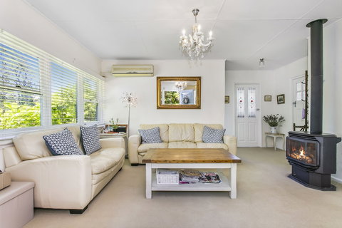 Lavender Cottage - Holiday Sunshine Coast 1