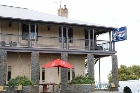 Hampton Halfway Hotel Motel - Holiday Sunshine Coast 3