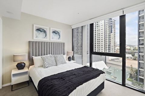 Spire Residences - Holiday Sunshine Coast 7