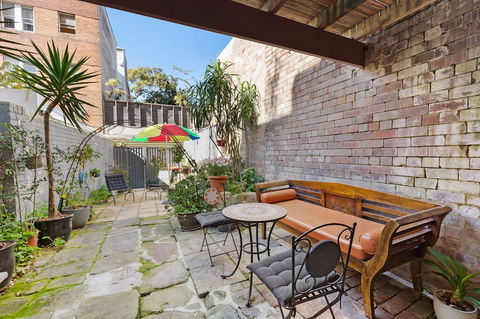 Darlinghurst Cottage - Sunshine Coast Tourism 0