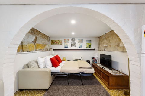 Darlinghurst Cottage - Sunshine Coast Tourism 3