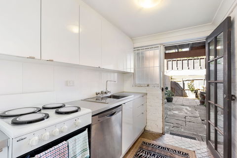 Darlinghurst Cottage - Sunshine Coast Tourism 2