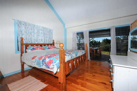 Samford Lakes - Sunshine Coast Tourism 1