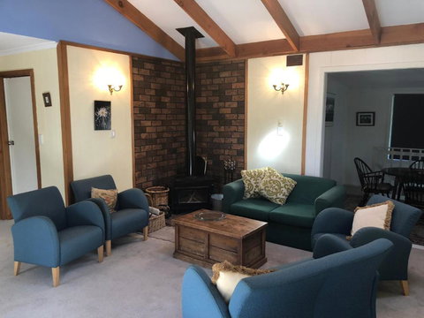 Blue Range Cottage - Sunshine Coast Tourism 3