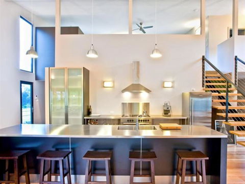 Architecturally Designed Beach House - Holiday Sunshine Coast 4