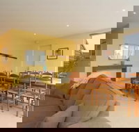 Mark II 2 West - Sunshine Coast Tourism