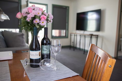 Mudgee Apartments - Church Street - Holiday Sunshine Coast 3