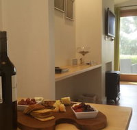 The Jonathan Art Centre - Holiday Sunshine Coast