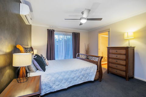 Anaheim Family Oasis - Holiday Sunshine Coast 3