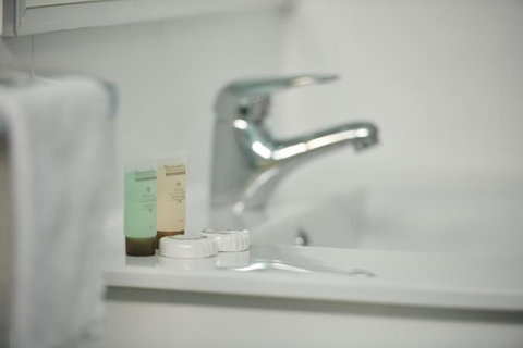 Gundagai Tourist Suites - Holiday Sunshine Coast 4