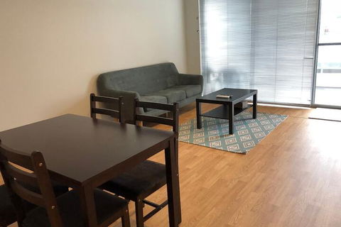 Apartment In Queens Park - Holiday Sunshine Coast 1