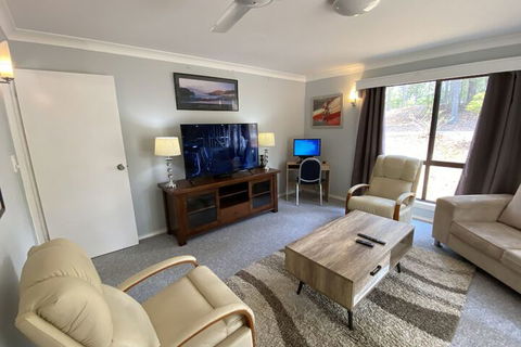 Obadiah Country Cottages - Sunshine Coast Tourism 1