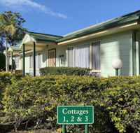 Obadiah Country Cottages - Sunshine Coast Tourism