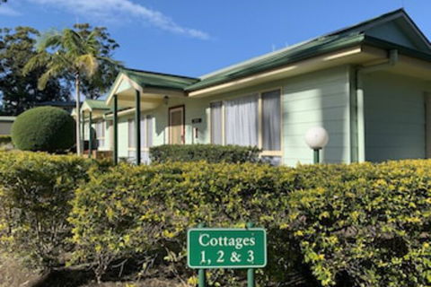 Obadiah Country Cottages - Sunshine Coast Tourism 0
