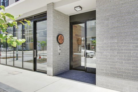 Accommodate Canberra - The Pier - Holiday Sunshine Coast 2