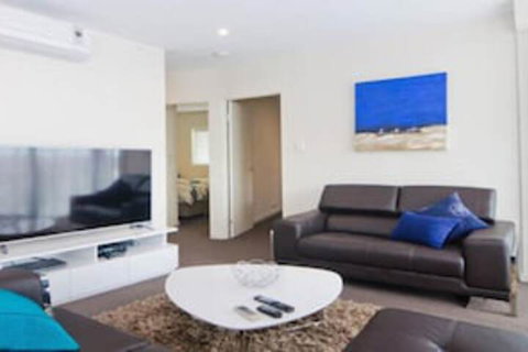 City Spring Apartment - Holiday Sunshine Coast 0