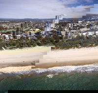 Boardwalk Burleigh Beach - Holiday Sunshine Coast
