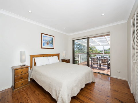 Neptunes Rest 55 Corrie Parade - Holiday Sunshine Coast 5