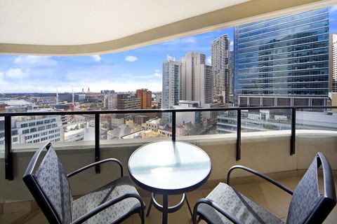 Astra Apartments Sydney - George St - Holiday Sunshine Coast 3