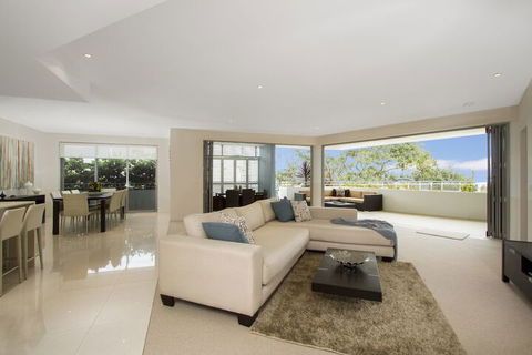 KINGSCLIFF OCEAN VIEW TERRACE By THE FIGTREE 5 - Holiday Sunshine Coast 2