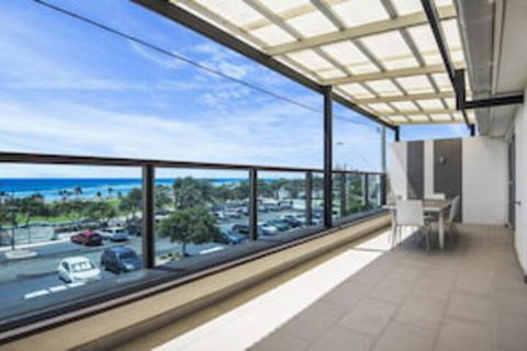 Central Park Level Two - Holiday Sunshine Coast 0