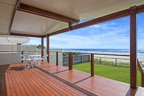 Palm Beach Absolute Beach Front Holiday Home - Sunshine Coast Tourism 0