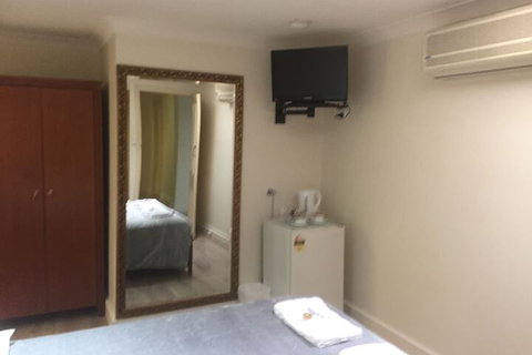 Aussie Hotel - Holiday Sunshine Coast 6