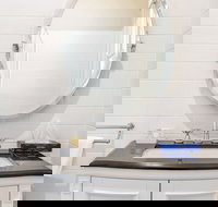 Grandview Accommodation - The Flaxley Apartments - Holiday Sunshine Coast