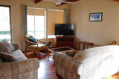 Villa Davoll At Hat Head - Sunshine Coast Tourism 0