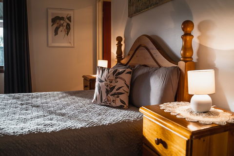 Glen Mervyn Lodge - Sunshine Coast Tourism 3