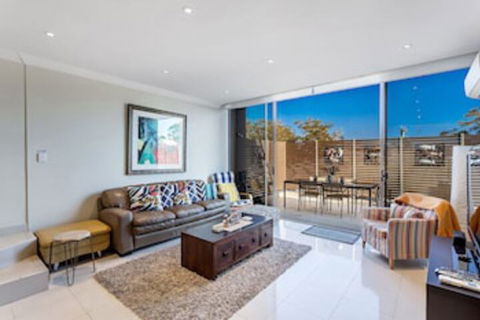 Aura Unit 10 Shoal Bay - Holiday Sunshine Coast 0