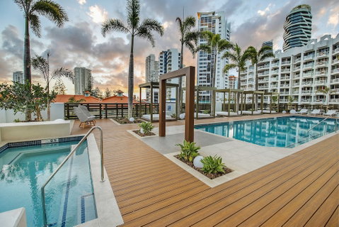 Qube Broadbeach - Sunshine Coast Tourism 2