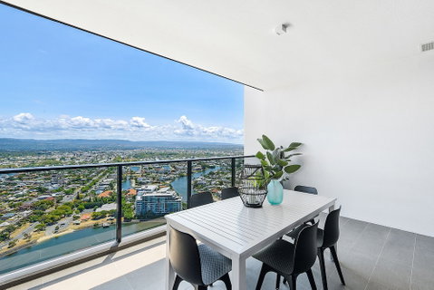 Qube Broadbeach - Sunshine Coast Tourism 5