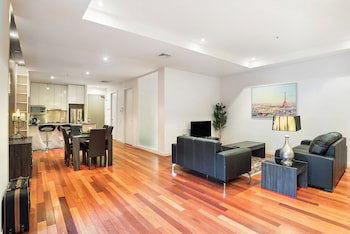 Sanctuary Apartments - Collins St CBD - Sunshine Coast Tourism 0