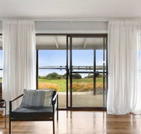 Stargazers Luxury Cottage - Sunshine Coast Tourism