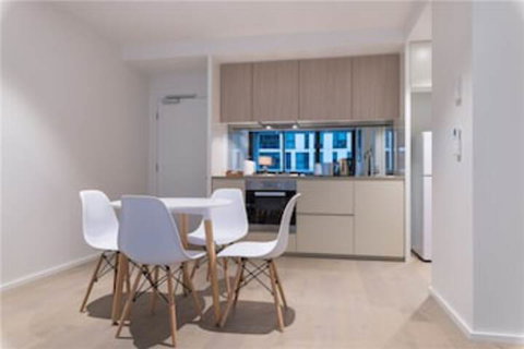 APC On Collins - Holiday Sunshine Coast 0