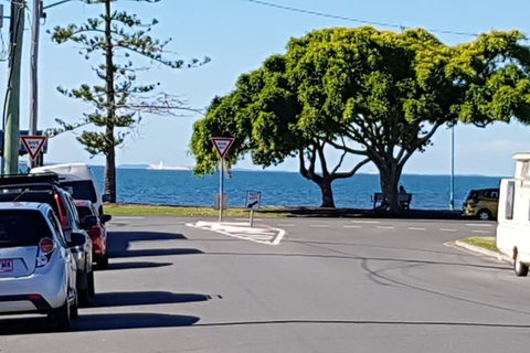 Charming, Private 3-Bedroom Cottage By The Bay - Sunshine Coast Tourism 2