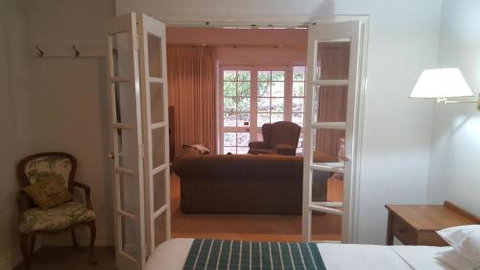 Two Sisters Chalets - Sunshine Coast Tourism 5