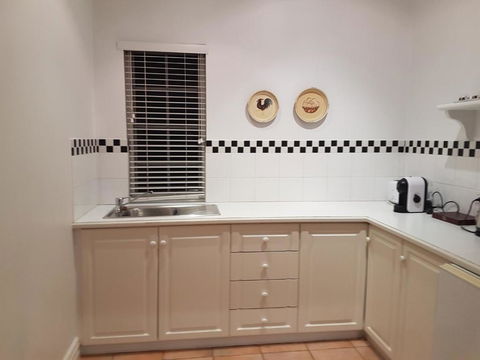 Two Sisters Chalets - Sunshine Coast Tourism 3