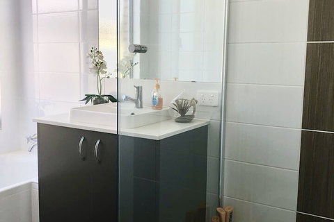 Be Wowed By Bayou - Holiday Sunshine Coast 1