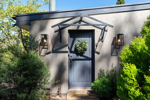 Adelaide Hills Retreats - Holiday Sunshine Coast 2